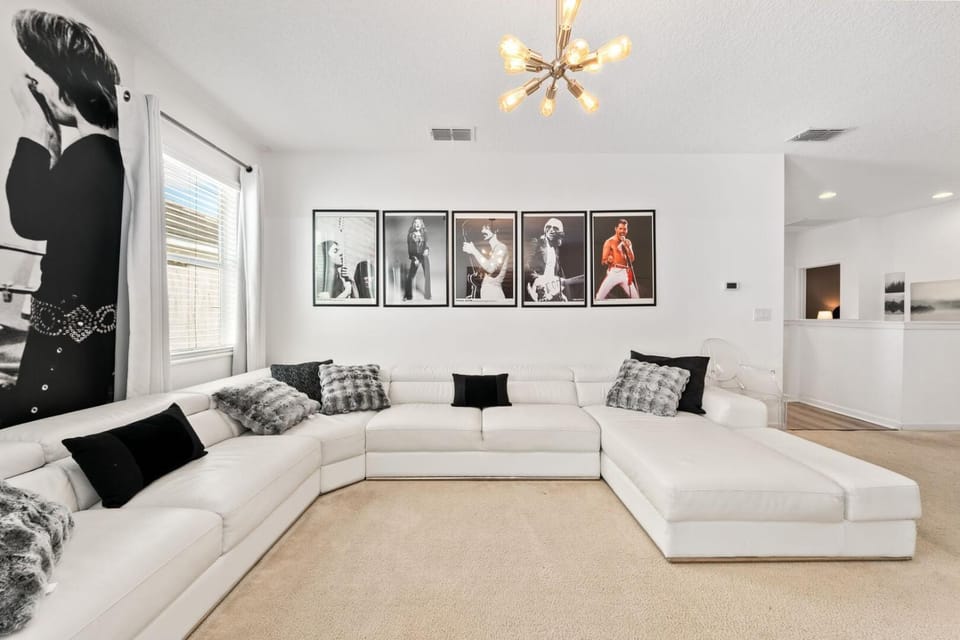 Living room, Seating area