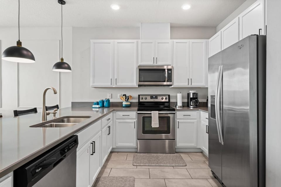Kitchen or kitchenette, kitchen
