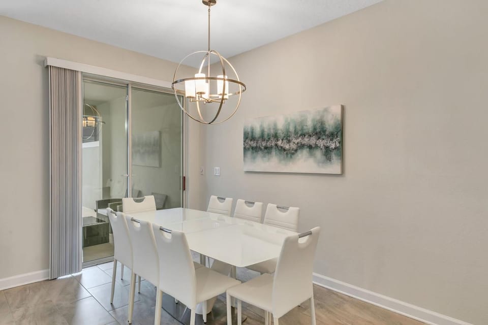 Seating area, Dining area