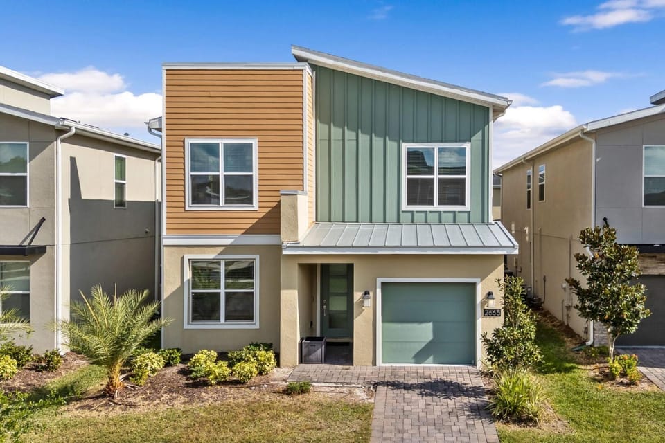 Property building, Day