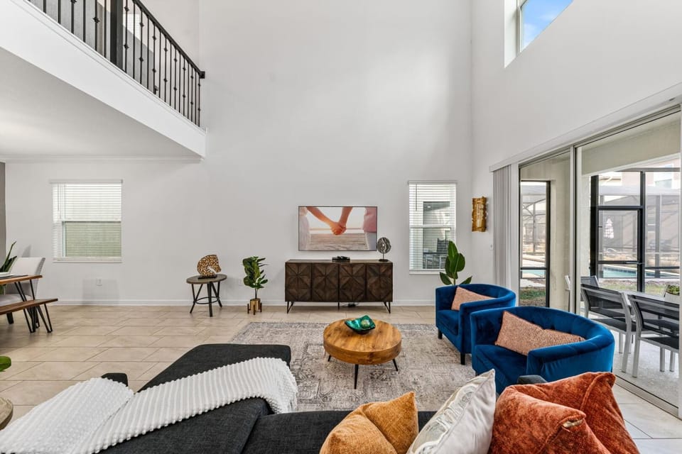 TV and multimedia, Living room, Seating area