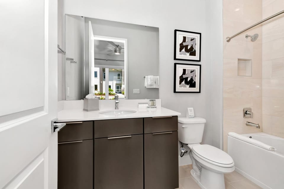 Bathroom, Bath