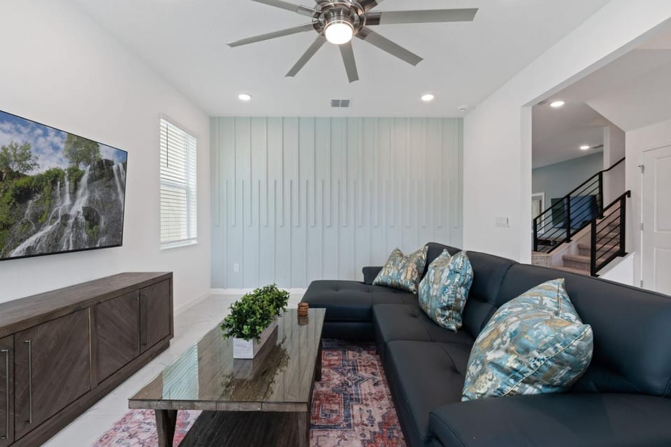 TV and multimedia, Living room, Seating area