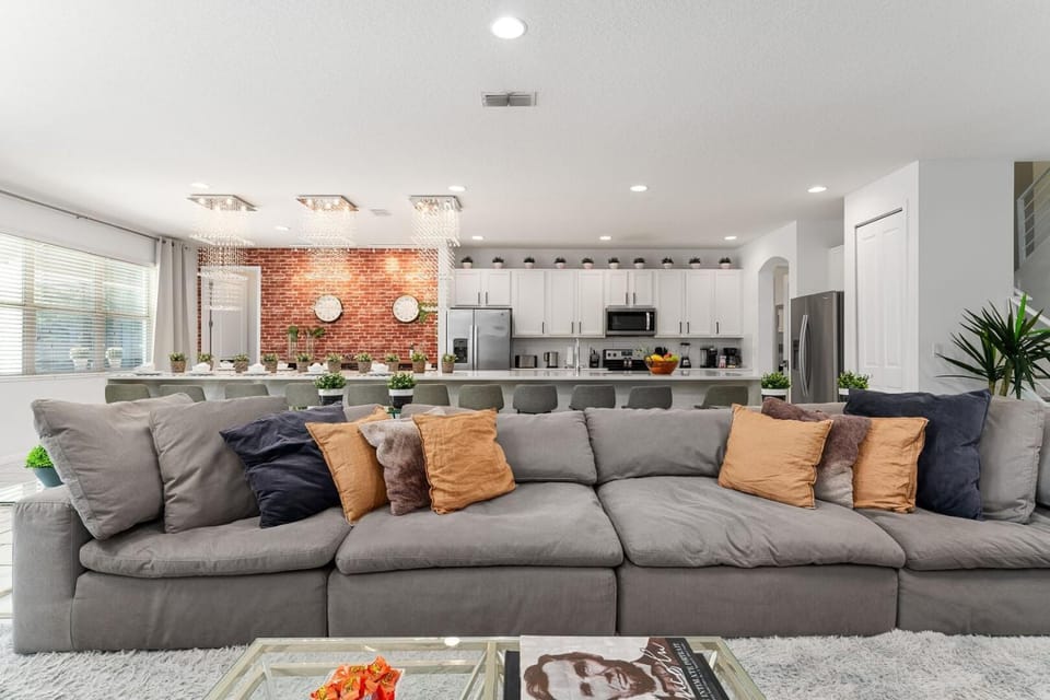 Kitchen or kitchenette, Living room, Seating area