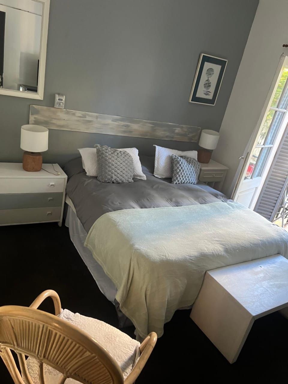 Bed, Photo of the whole room, Decorative detail