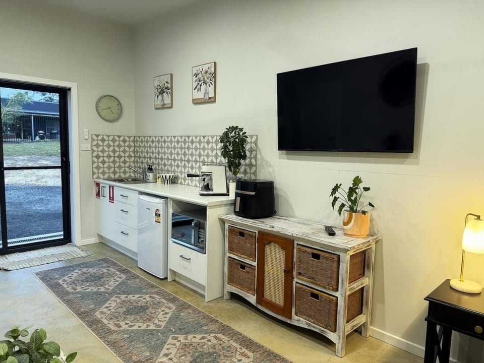 Shady Lane - Wallagoot Apartment in Victoria
