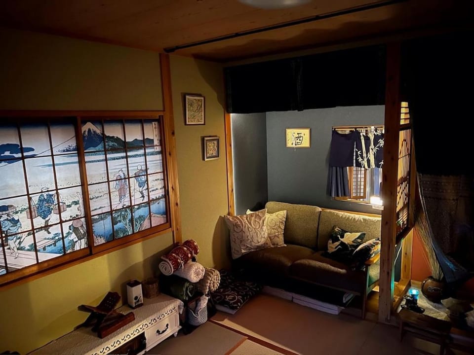 Mitte Lodge 1日1組限定で軽朝食と湯河原駅送迎無料 Bed and Breakfast in Kanagawa Prefecture