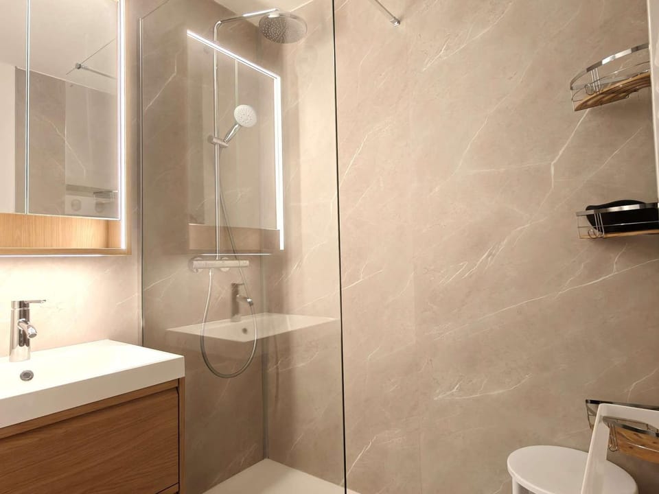 Appartement moderne avec balcon - 4 pers. - FR-1-673-21 Apartment in Hauts-de-France