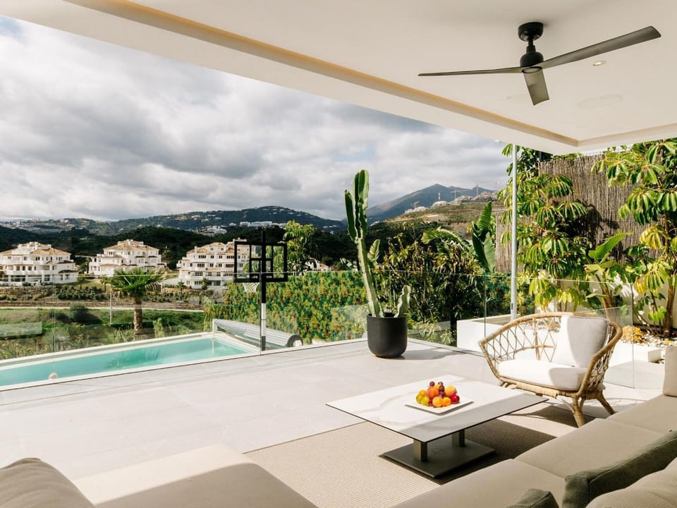 Villa moderna con vista panorámica y piscina - ES-175-62 Villa in Marbella