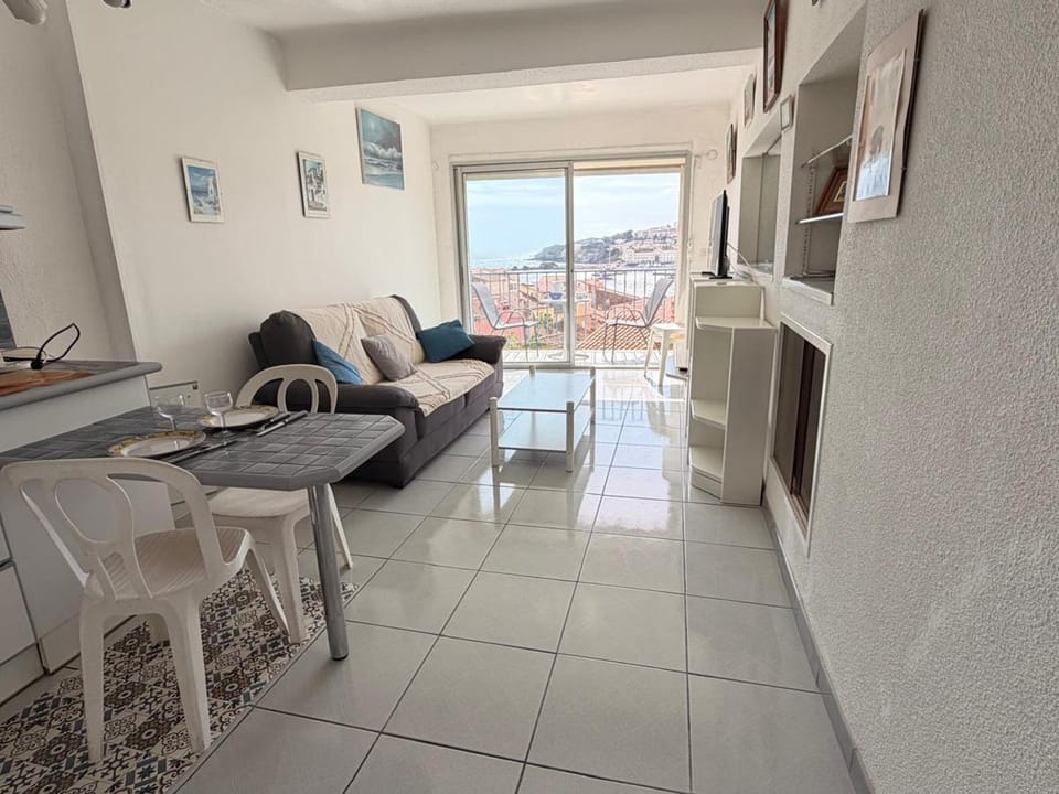 Appartement ravissant vue mer - 2 pers. Apartment in Port-Vendres