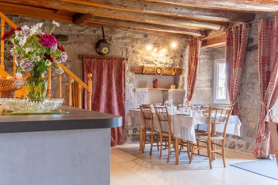 Les fleurs de l'aubrac 4/6 pers House in Occitanie