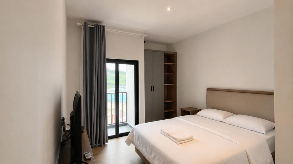 TV and multimedia, Photo of the whole room, Bedroom