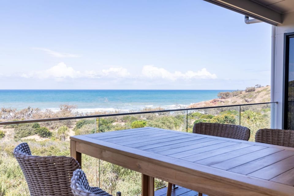 Natural landscape, Balcony/Terrace, Sea view