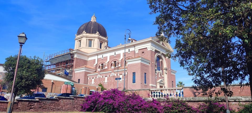 Day, Landmark view