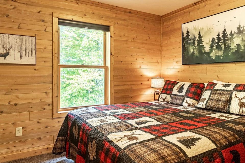 Rustic Cabin Retreat with Firepit & Aurora Skies in Grand Marais, Michigan Cabin in Burt Township