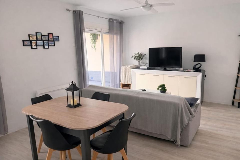 Appartement 2 chambres prêt de la mer Apartment in Le Grau-du-Roi
