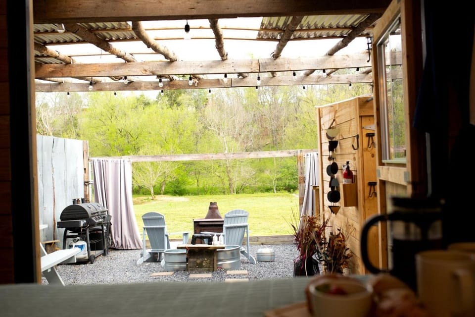 Romantic Tiny House Retreat with Farm Views & Firepit in Newport, Tennessee House in Tennessee