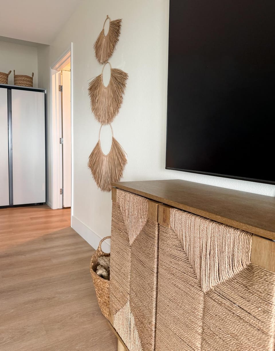 Communal lounge/ TV room, TV and multimedia, Evening entertainment, wardrobe