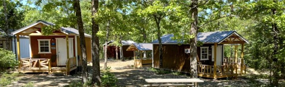 Secluded Accessible Cabin for Quiet Nature Escapes in Mena, Arkansas Cabin in Arkansas