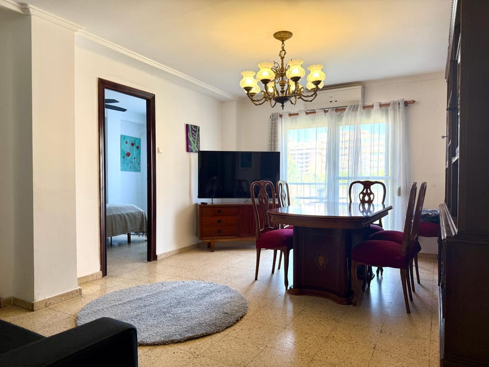 Sunny Patacona Beach Apartment in Valencia