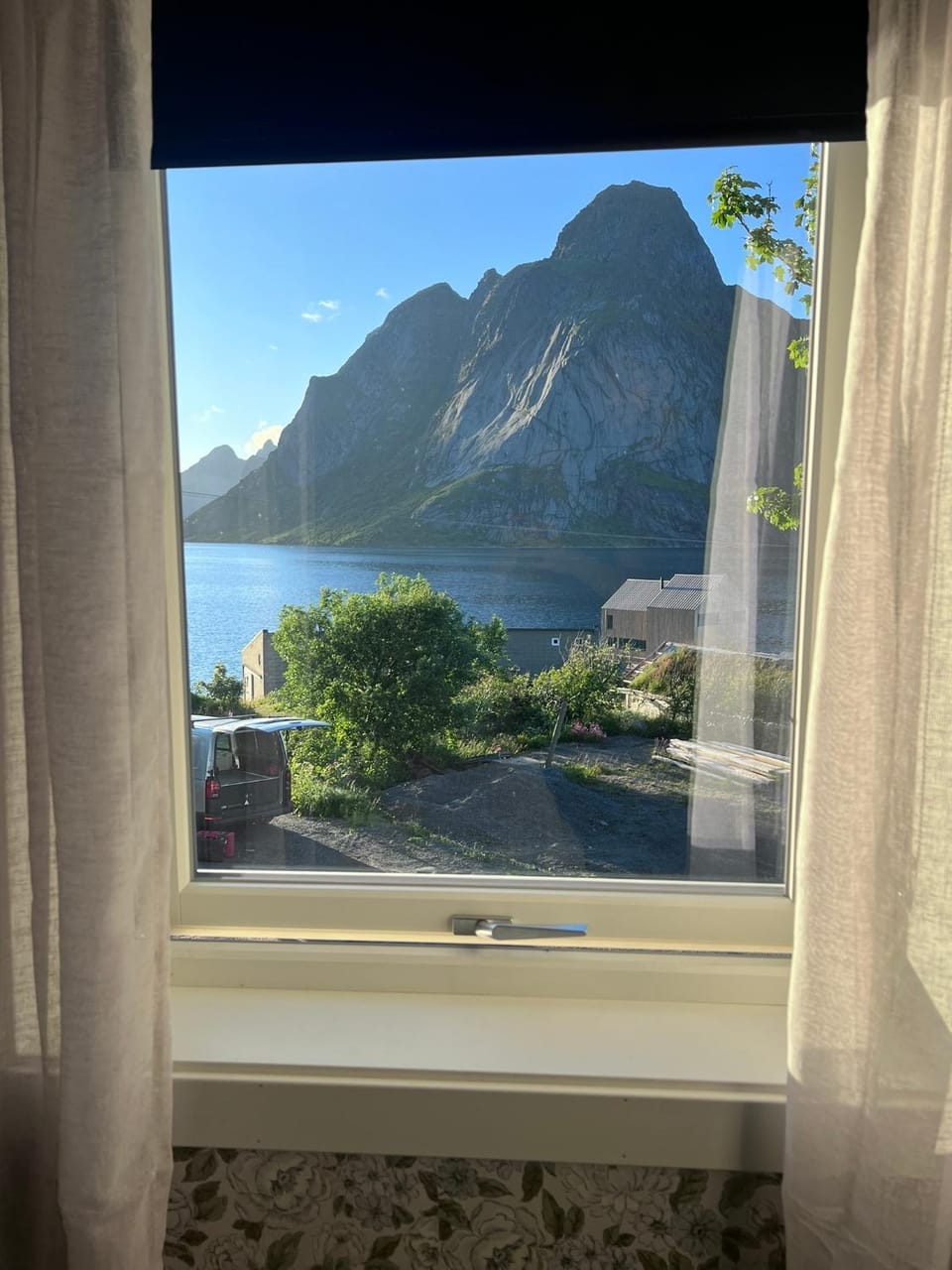 Reineblikk House in Lofoten
