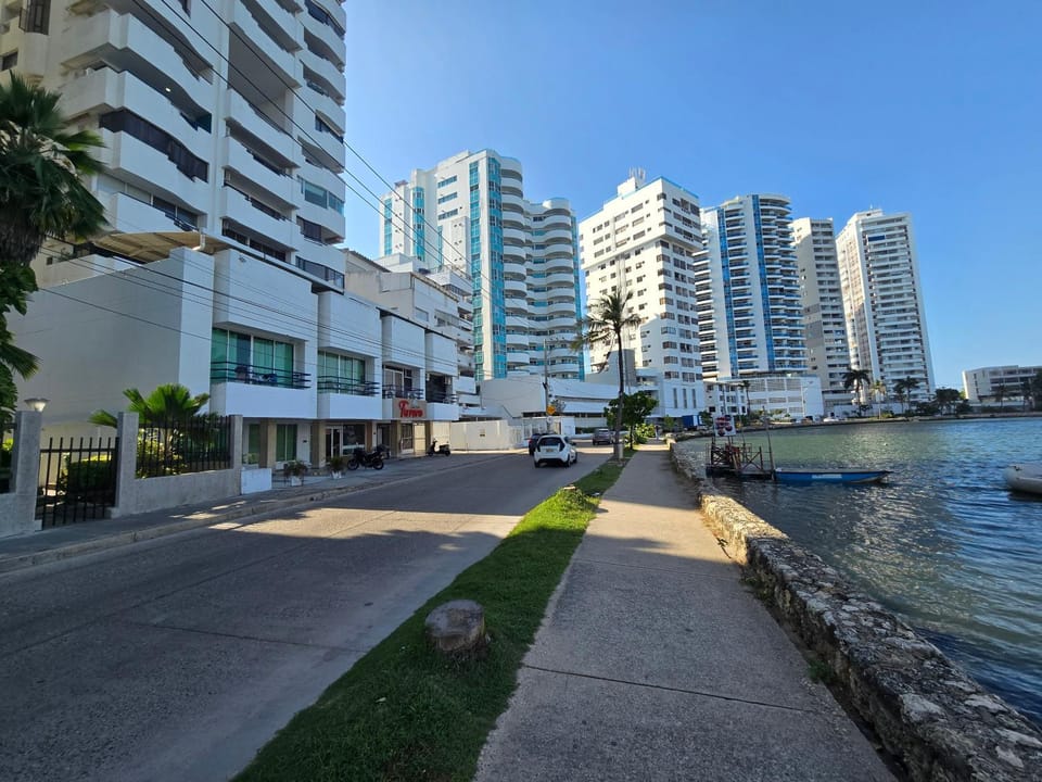 Estudios El Laguito Marina Del Rey Apartment hotel in Cartagena