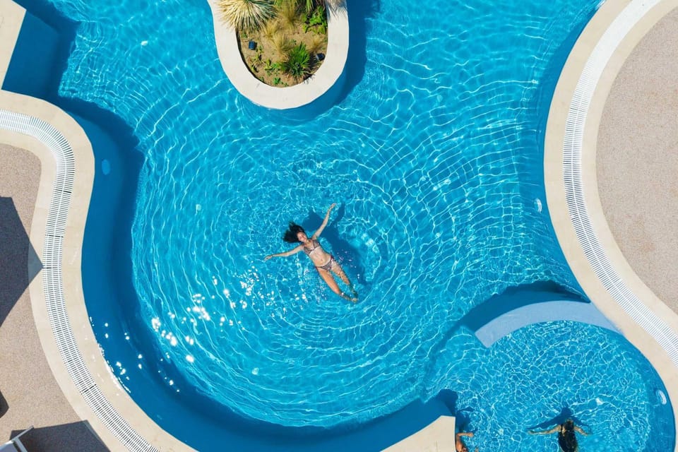 People, Swimming pool