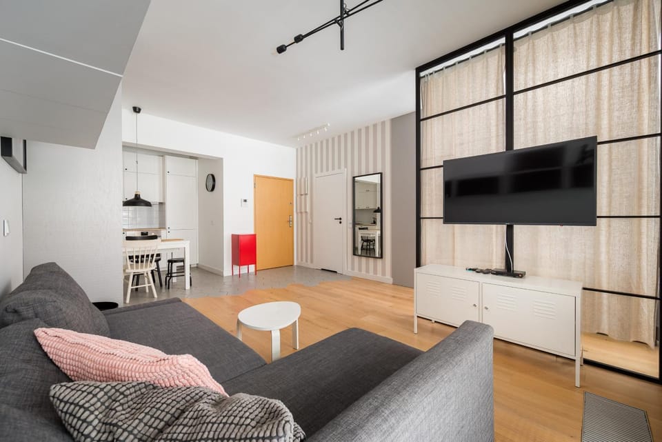 Communal lounge/ TV room, TV and multimedia, Kitchen or kitchenette, Living room, Seating area, Evening entertainment