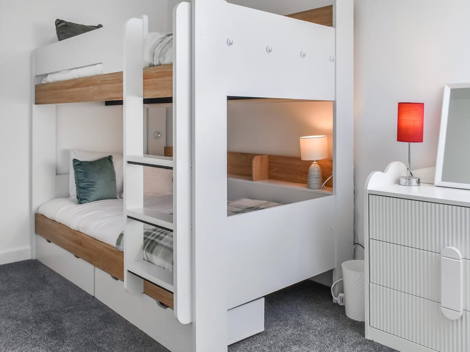 bunk bed