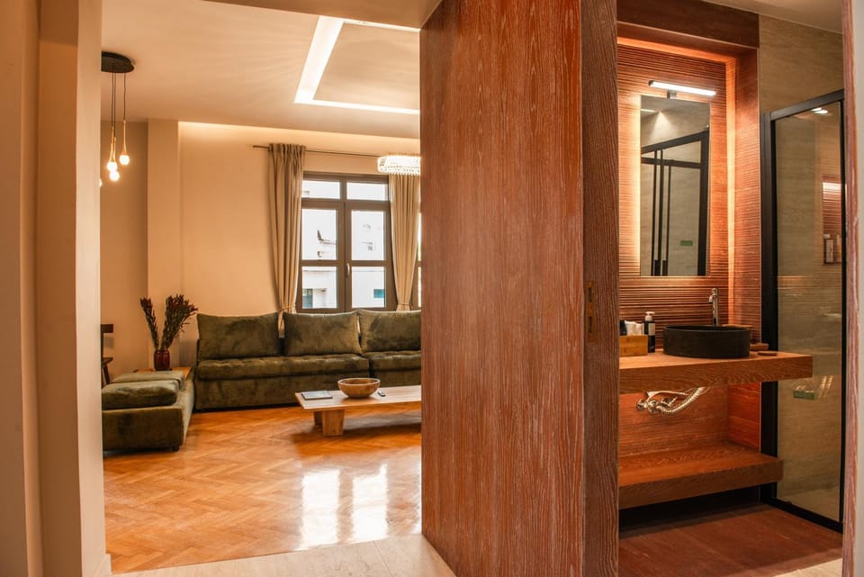 Bathroom, Living room