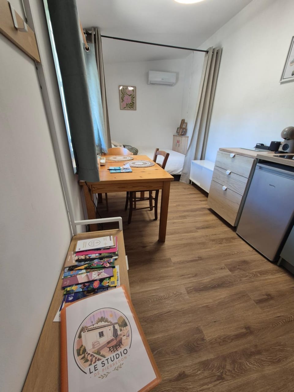 Seating area