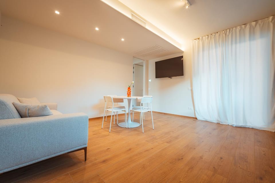 TV and multimedia, Balcony/Terrace, Living room, Seating area, Breakfast, Lunch, Dinner, internet, internet