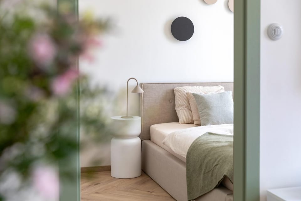 Bed, Bedroom