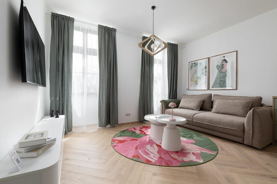 Living room, Seating area