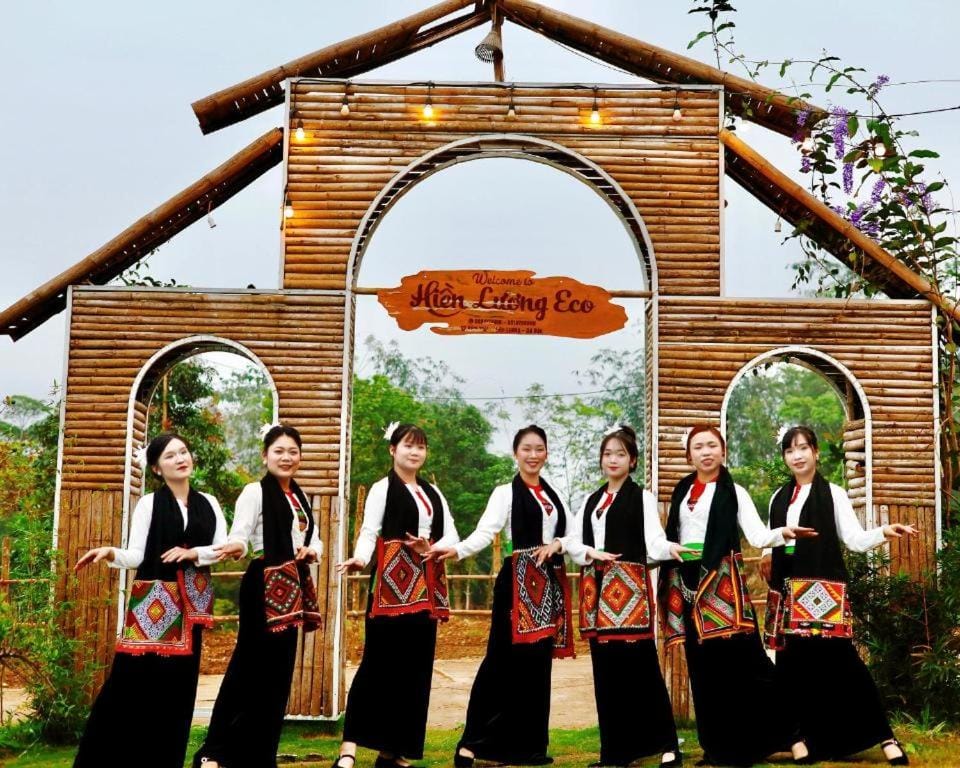 Mây farmstay Nature lodge in Laos