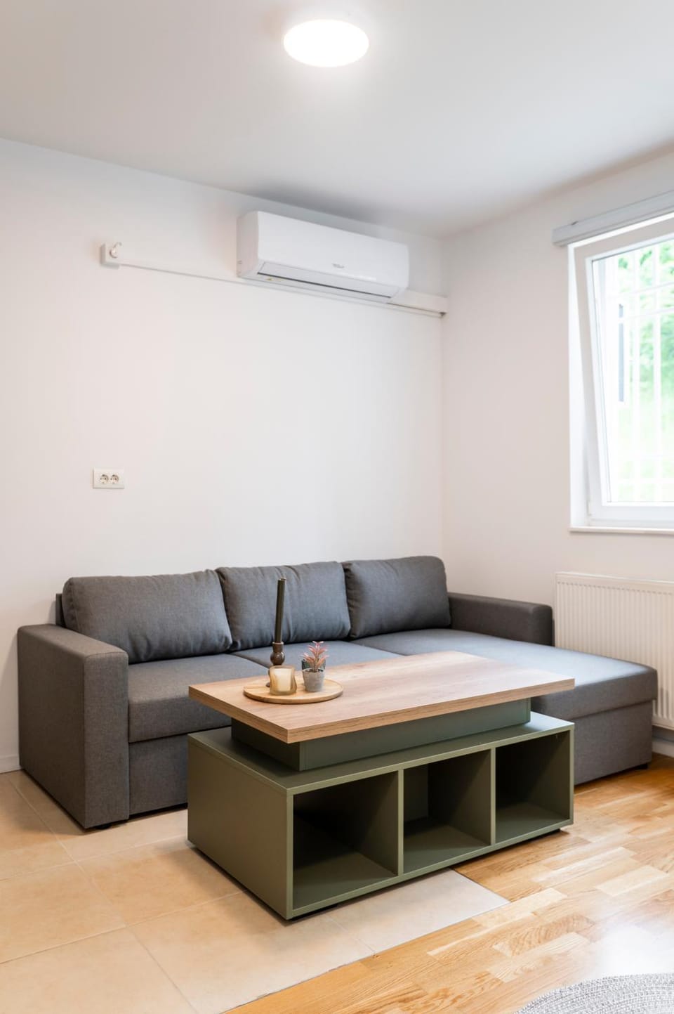 Living room, Seating area, air conditioner