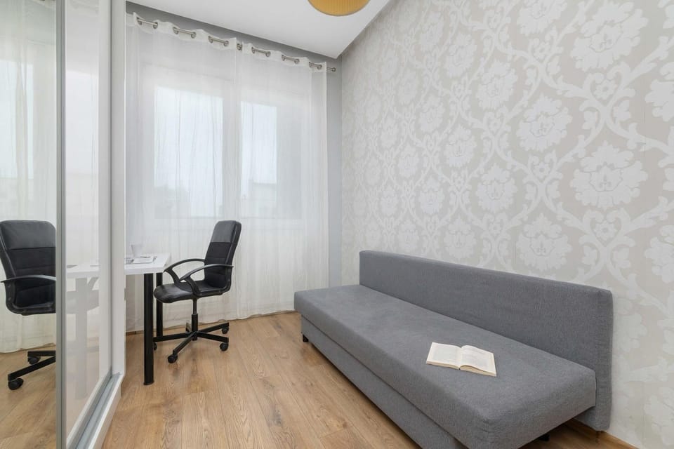 Photo of the whole room, Seating area, Bedroom