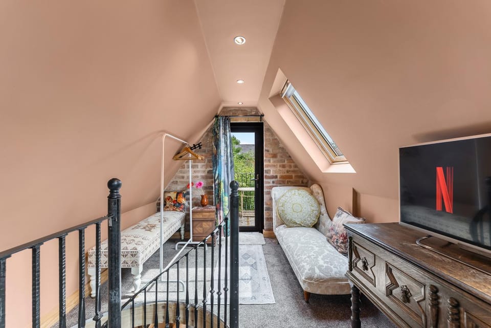 Keepers Lodge - Sleeps 4 House in Nottingham