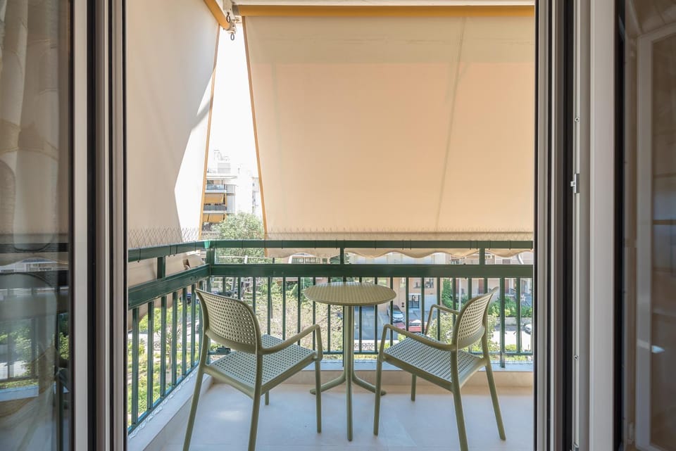 Urban Green Retreat in Zografou Apartment in Athens