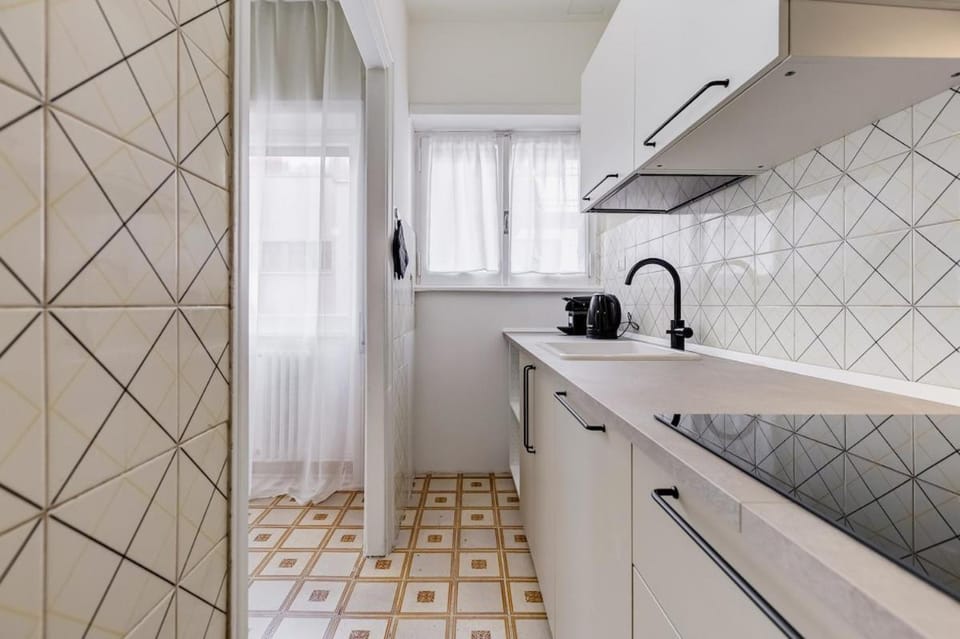 BDC - Marble 3BDR Apt at Vatican Apartment in Rome
