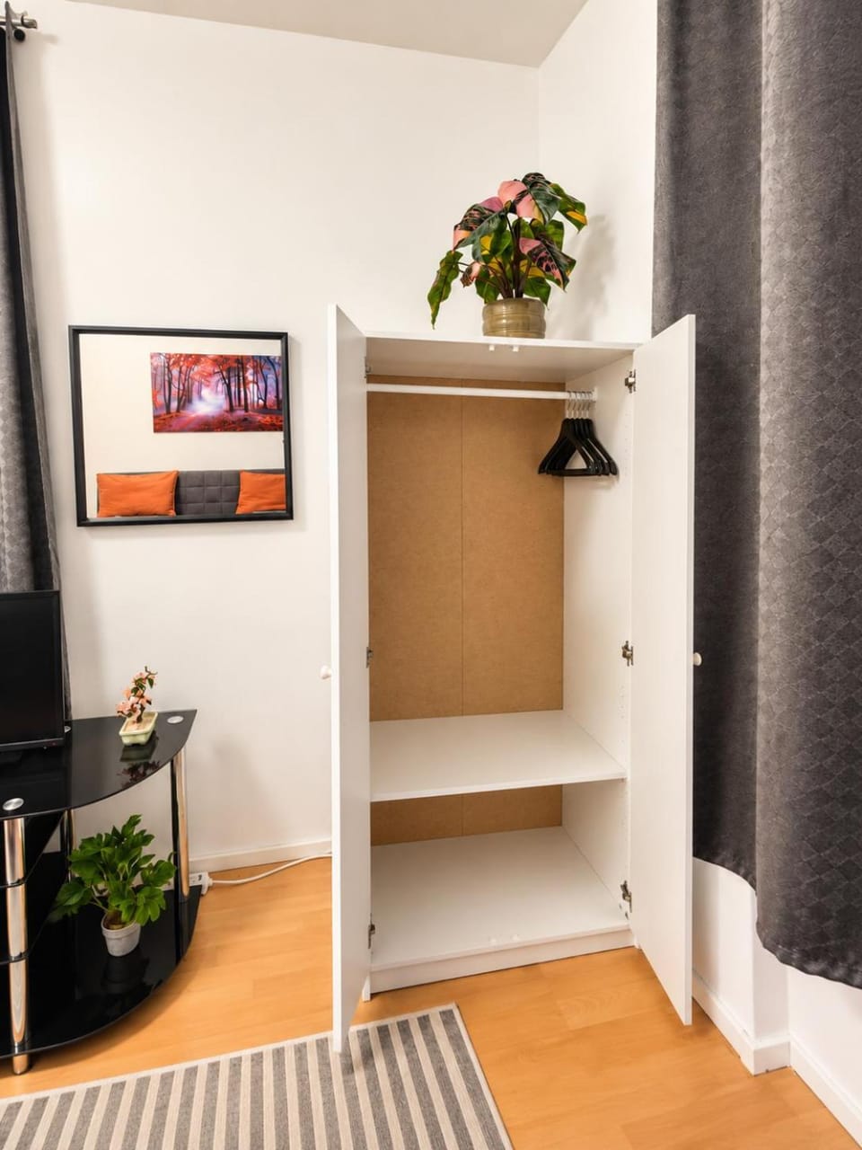wardrobe