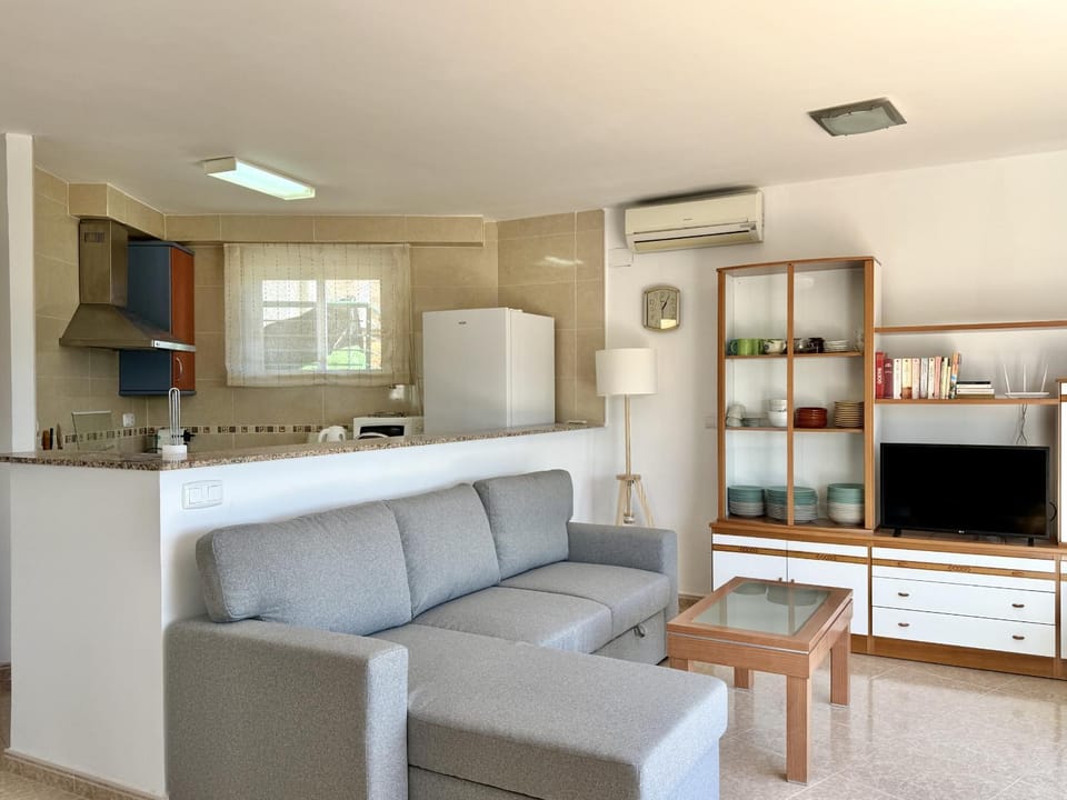 Communal lounge/ TV room, Living room