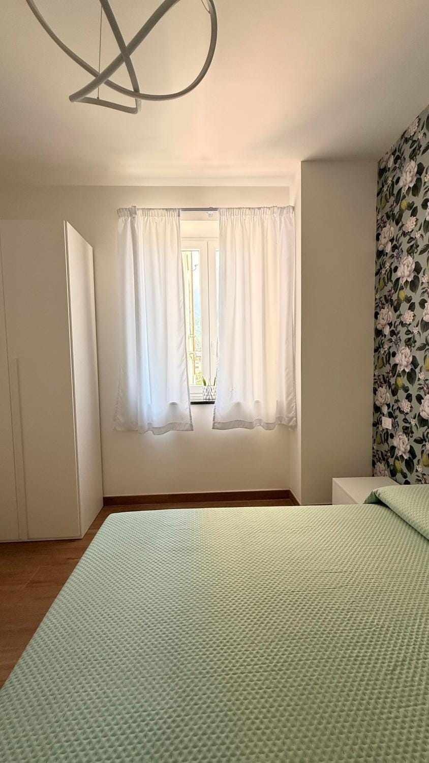 Bedroom, wardrobe