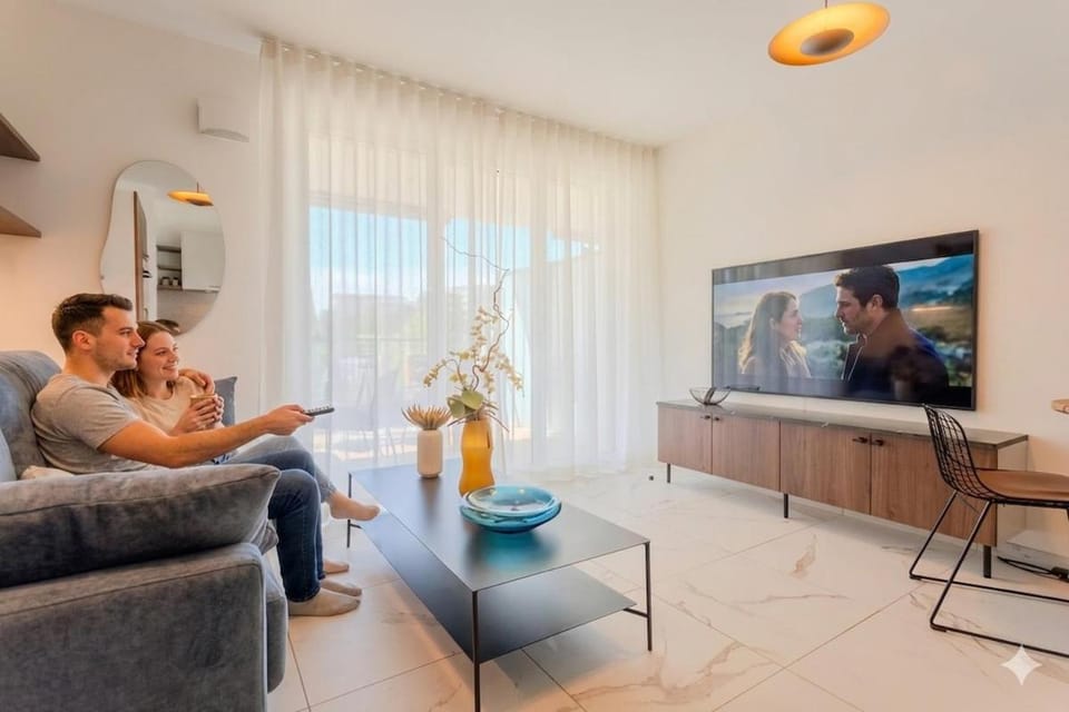 Seaside View Studio piscine rooftop Apartment in Nice