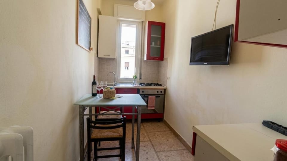 TV and multimedia, Kitchen or kitchenette, Dining area, oven