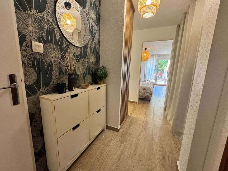 L'Ibiza, beach within walking distance and air conditioning Apartment in La Seyne-sur-Mer