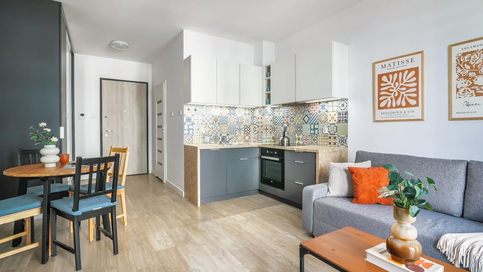 Kitchen or kitchenette, Living room