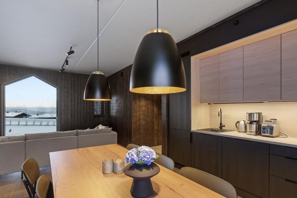 Kitchen or kitchenette, Living room