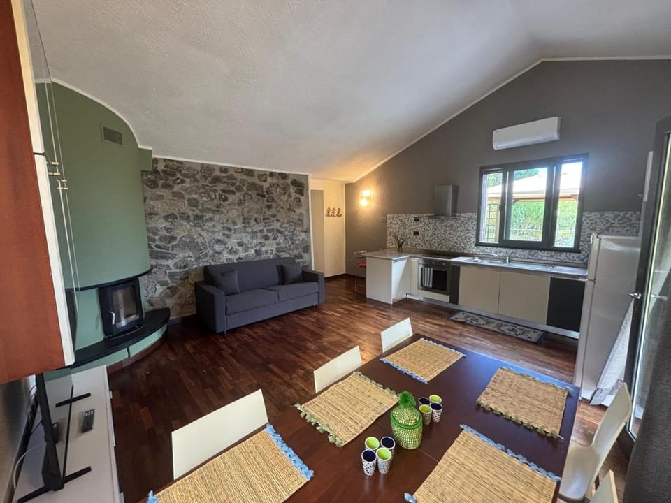 Living room, Lunch, fireplace, kitchen