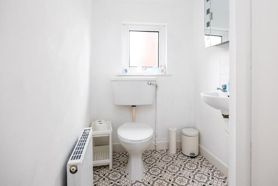 Toilet, Bathroom